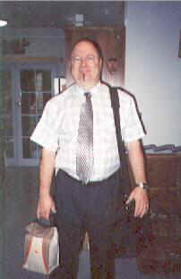 Joe's first day at school 2003.jpg (10212 bytes)